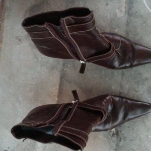 granny boots good shape worn used. vintage.